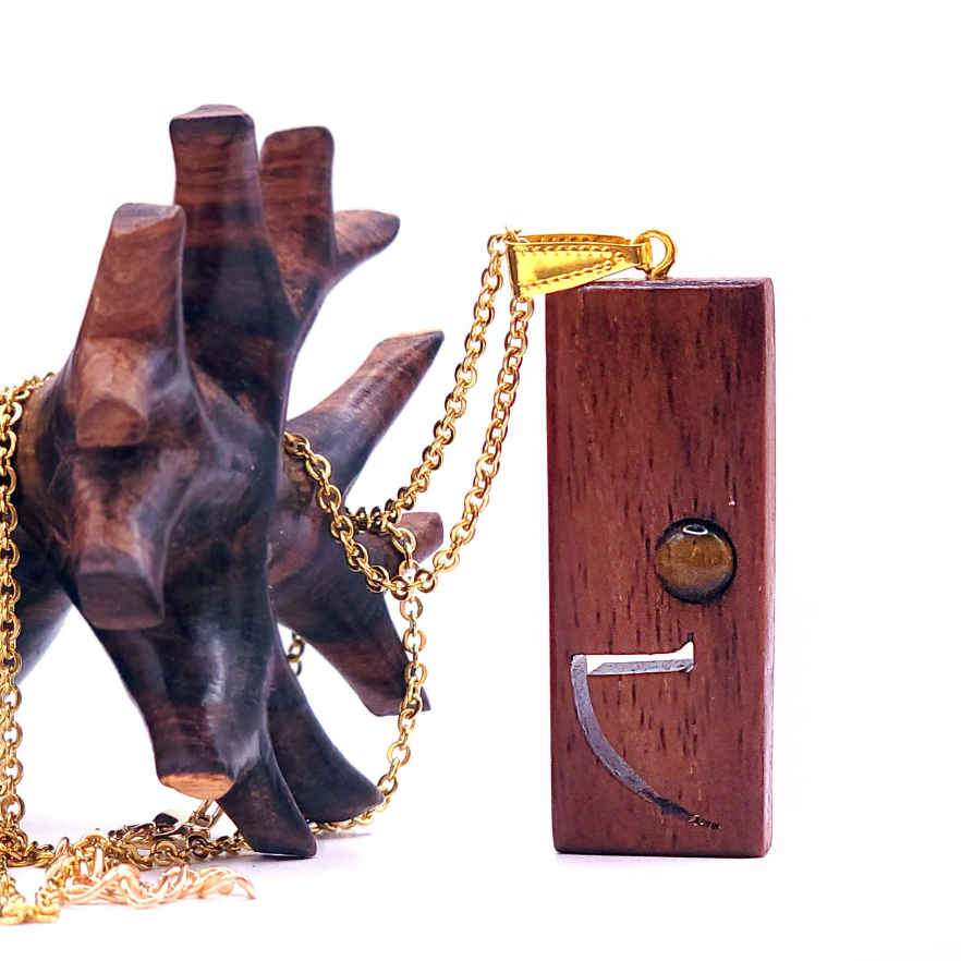 Création Artisanale de Bijoux collier bois