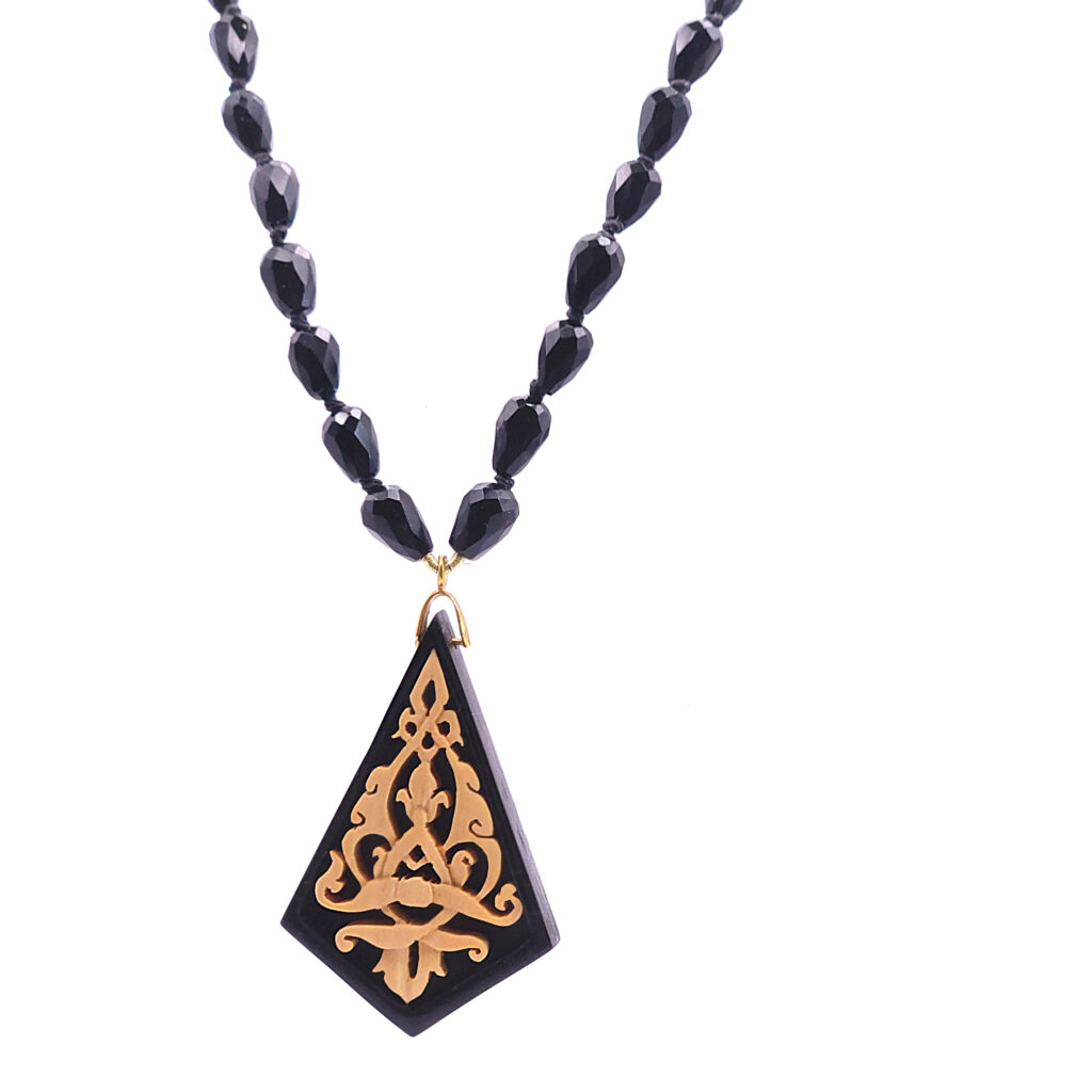 Création Artisanale de Bijoux Collier Elegant Bois 1 1024x1024