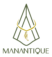 Logo de la marque MANANTIQUE inspiré d’une lance préhistorique autour de laquelle se déploie un collier formant le mot « Mana ».